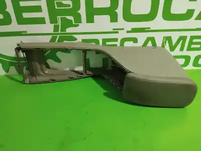 Автозапчасти б/у центральный подлокотник за renault megane ii familiar 1.9 dci diesel ссылки oem iam 8200079091   Автозапчасти б/у центральный подлокотник за renault megane ii familiar 1.9 dci diesel ссылки oem iam 8200079091