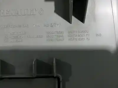 Автозапчастина б/у бардачок для renault megane ii familiar 1.9 dci diesel посилання на oem iam 8200078820  