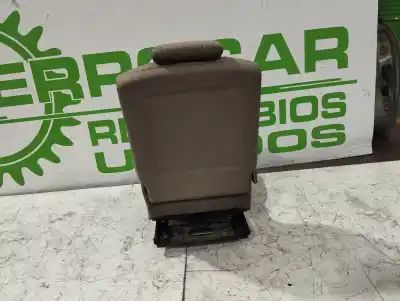 Автозапчасти б/у средняя задняя сиденья за renault scenic ii 1.6 16v ссылки oem iam 7701061445  