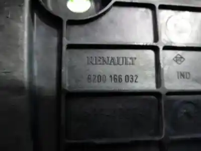Автозапчастина б/у СЕРЕДНІЙ для RENAULT MEGANE II SEDÁN (LM0/1_)  Посилання на OEM IAM 8200166032  