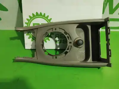 Second-hand car spare part center console for renault megane ii familiar 1.9 dci diesel oem iam references 8200079093 Second-hand car spare part center console for renault megane ii familiar 1.9 dci diesel oem iam references 8200079093