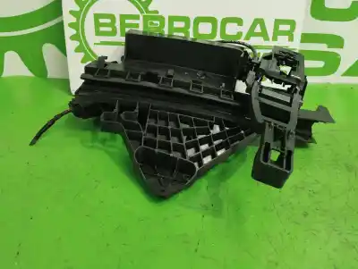 Pièce détachée automobile d'occasion serrure de porte avant droite pour ford focus berlina (cap) 1.6 16v cat références oem iam 3m5ar21812ak  