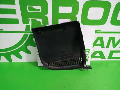 Автозапчастина б/у кришка акумулятора для renault megane ii familiar 1.9 dci diesel посилання на oem iam 8200302466  