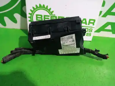 Peça sobressalente para automóvel em segunda mão caixa de fusíveis e relés por ford focus berlina (cap) 1.6 16v cat referências oem iam 3m5t14a142ab  
