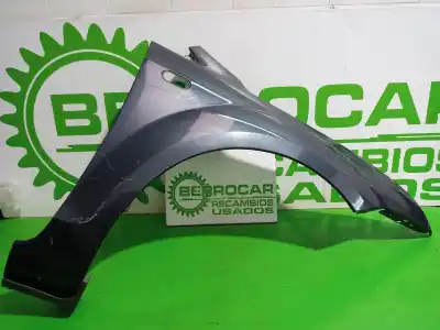 Peça sobressalente para automóvel em segunda mão GUARDA-LAMAS DIANTEIRO DIREITO por FORD FOCUS BERLINA (CAP)  Referências OEM IAM 1376483  