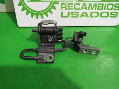 Second-hand car spare part hinge for audi a6 berlina (4f2) 2.4 oem iam references 8e0831411b