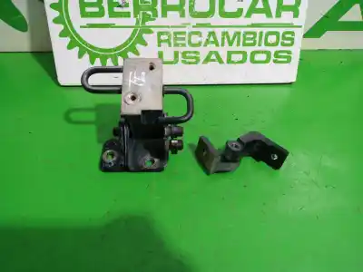 Second-hand car spare part hinge for audi a6 berlina (4f2) 2.4 oem iam references 8e0833411  