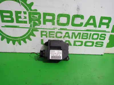 Pezzo di ricambio per auto di seconda mano MOTORE APERTURA BOCCOLE ARIA CONDIZIONATA per RENAULT SCENIC II  Riferimenti OEM IAM M030990Q  