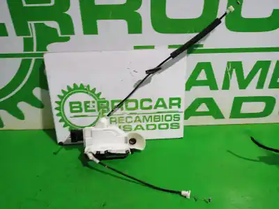 Second-hand car spare part left front door lock for citroen c3 exclusive oem iam references a048069