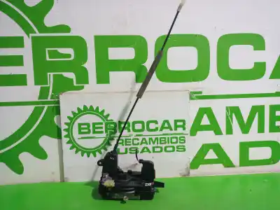 Peça sobressalente para automóvel em segunda mão fechadura da porta traseira esquerda por opel zafira b cosmo referências oem iam 13210738