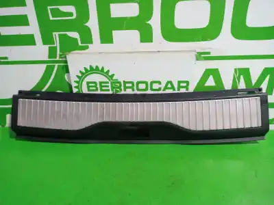 Peça sobressalente para automóvel em segunda mão forra / revestimento da mala por opel zafira b cosmo referências oem iam 322225228