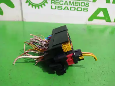 Pezzo di ricambio per auto di seconda mano scatola relè/fusibili per peugeot partner (s1) 2.0 hdi cat riferimenti oem iam 963551828  