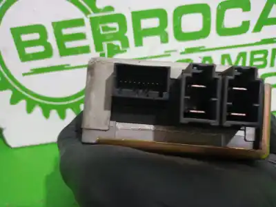 Pezzo di ricambio per auto di seconda mano modulo elettronico per renault clio ii fase ii (b/cb0) 1.5 dci diesel 65 cv / 48 kw riferimenti oem iam 8200222352  