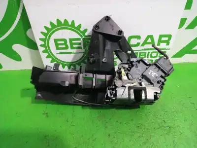 Pezzo di ricambio per auto di seconda mano serratura porta anteriore sinistra per ford focus berlina (cap) 1.6 16v cat riferimenti oem iam 24000000013  