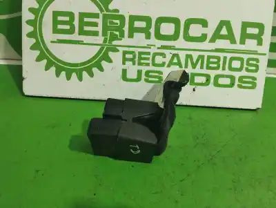 Автозапчасти б/у крюк для пояса за renault clio ii fase ii (b/cb0) 1.5 dci diesel 65 cv / 48 kw ссылки oem iam 7700429723c  