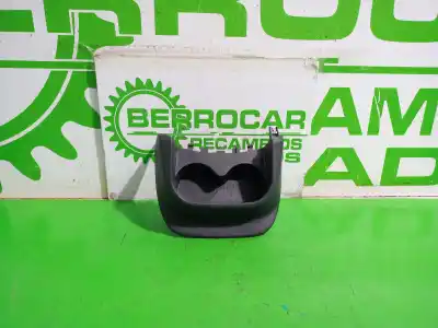 Автозапчастина б/у центральний підставник для renault scenic iii xmod bose посилання на oem iam 684300001r