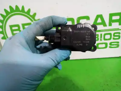 Peça sobressalente para automóvel em segunda mão motor de abertura da comporta de sofagem por ford focus berlina (cap) 1.6 16v cat referências oem iam 3m5h19e616ab  
