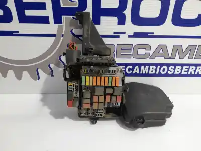 Автозапчасти б/у БЛОК РЕЛЕ/ПРЕДОХРАНИТЕЛЕЙ за IVECO DAILY FURGÓN  ссылки OEM IAM 5801852355  
