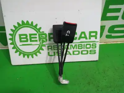 Pezzo di ricambio per auto di seconda mano GANCIO CINTURA POSTERIORE DESTRO per SEAT IBIZA 2 GENERACION [1993 1999] HATCHBACK 5PUERTAS 1.9 D MT Riferimenti OEM IAM 6N0857739  