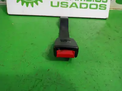 Pezzo di ricambio per auto di seconda mano GANCIO CINTURA ANTERIORE DESTRO per SEAT IBIZA 2 GENERACION [1993 1999] HATCHBACK 5PUERTAS 1.9 D MT Riferimenti OEM IAM 6K0857755C  