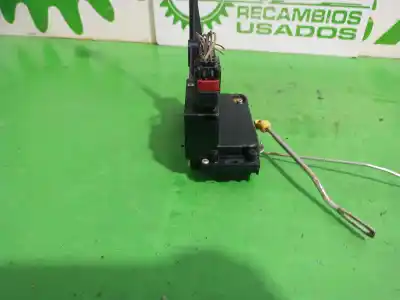 Peça sobressalente para automóvel em segunda mão fechadura da porta dianteira esquerda por ford fiesta (cbk) fun referências oem iam 1372467  