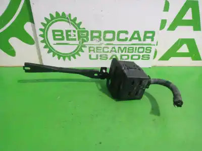 Peça sobressalente para automóvel em segunda mão caixa de fusíveis e relés por ford fiesta (cbk) fun referências oem iam 2s6t14a390