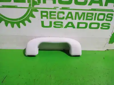 Second-hand car spare part left front handle for opel corsa e expression oem iam references 5001470005  