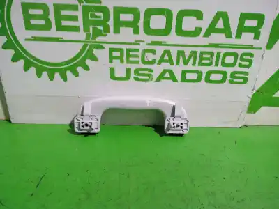 Second-hand car spare part right front handle for opel corsa e expression oem iam references 5001470005  