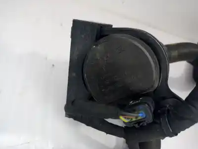 Автозапчастина б/у водяна бомба для jaguar e-pace basis awd посилання на oem iam dx2318d474ac  