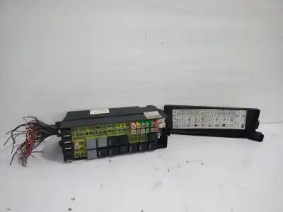 Pièce détachée automobile d'occasion BOÎTES À FUSIBLES pour LAND ROVER DISCOVERY 4  Références OEM IAM AH2214290AYB  