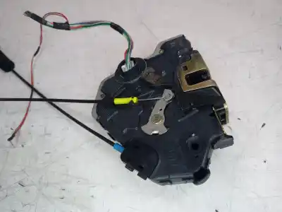 Pezzo di ricambio per auto di seconda mano serratura porta anteriore destra per lexus rx 300 (mcu35) luxury riferimenti oem iam 6903048070  