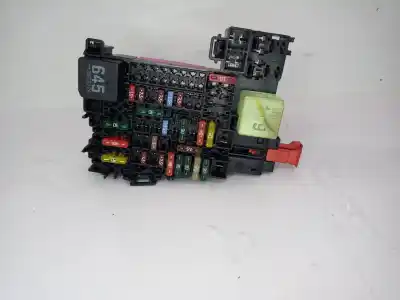 Peça sobressalente para automóvel em segunda mão caixa de fusíveis e relés por seat arona xperience referências oem iam 2q0937615a  