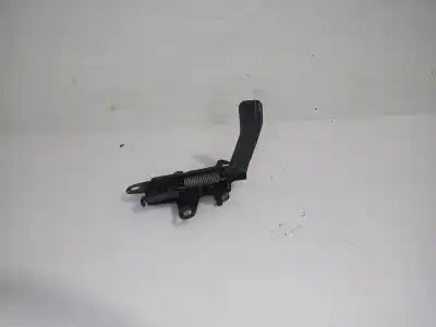 Автозапчасти б/у замок капота за TOYOTA RAV 4 (A2) 2.0 Luna 4X4 (2003->) ссылки OEM IAM 5351042060  