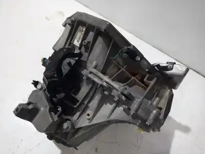 Автозапчастина б/у коробка передач для renault scenic iii bose edition посилання на oem iam 320102980r  