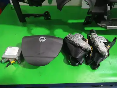 Pezzo di ricambio per auto di seconda mano kit airbag per lancia ypsilon (101) 1.3 multijet 16v argento (10.2006->) riferimenti oem iam 216196945  