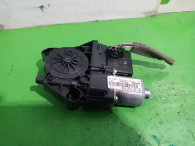 Автозапчастина б/у двиг скла задне ліво для renault scenic iii xmod bose посилання на oem iam 915946200  