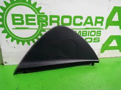 Автозапчастина б/у молдинг для renault kangoo profesional посилання на oem iam 689201994r  