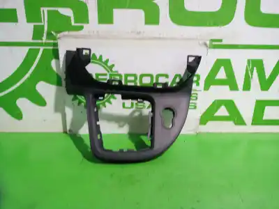 Автозапчастина б/у молдинг для renault kangoo profesional посилання на oem iam 969334727r