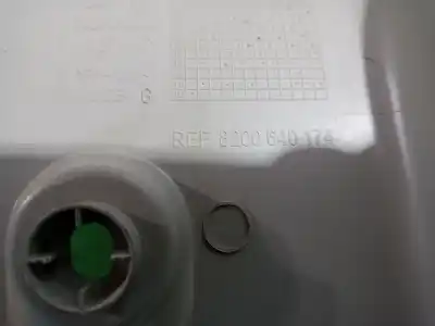 Автозапчастина б/у молдинг для renault kangoo profesional посилання на oem iam 8200640174  