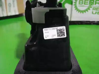 Автозапчасти б/у рычаг переключения передач за volkswagen t-roc (d11) basis ссылки oem iam 5q0711049bp  