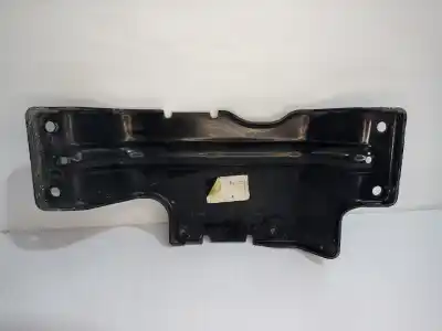 Автозапчастина б/у середній для jaguar e-pace basis awd посилання на oem iam gj324a266ab  