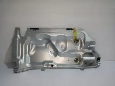 Автозапчастина б/у середній для jaguar e-pace basis awd посилання на oem iam hj3210b738ab