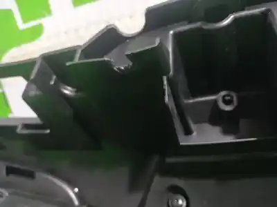 Автозапчасти б/у передняя решетка за renault kangoo profesional ссылки oem iam 623101381r  