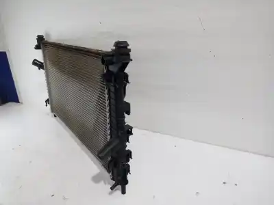 Peça sobressalente para automóvel em segunda mão Radiador De água por FORD FOCUS BERLINA (CAP) Trend Referências OEM IAM 3M5H8005RK  