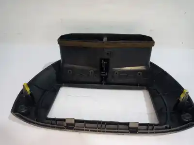 Автозапчасти б/у аэрационная решетка за toyota rav 4 (a2) 2.0 luna 4x4 (2003->) ссылки oem iam 5541042090 / 4556432040  