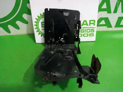 Автозапчастина б/у середній для renault kangoo (f/kc0) authentique посилання на oem iam 8200033902  