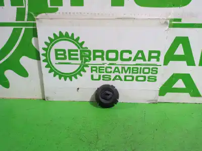 Автозапчасти б/у колпачки ​​ступицы за renault kangoo (f/kc0) expression ссылки oem iam 770043816