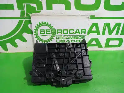 Автозапчастина б/у середній для renault kangoo profesional посилання на oem iam 648944946r  