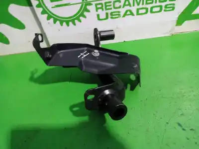 Автозапчастина б/у середній для renault kangoo profesional посилання на oem iam 8200587025  