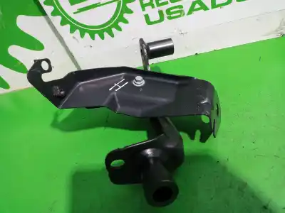 Автозапчастина б/у середній для renault kangoo profesional посилання на oem iam 8200587025  